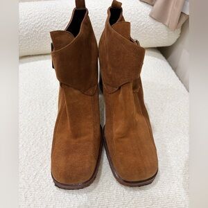 Via Spiga Tan Suede Ankle Boots